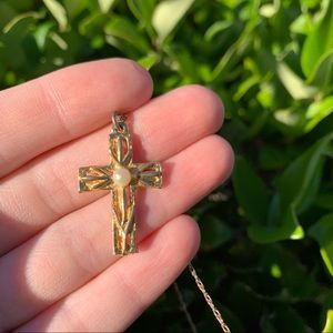 Vintage Gold Color Cross Necklace w/ Faux Pearl Long Chain // Religious Jewelry